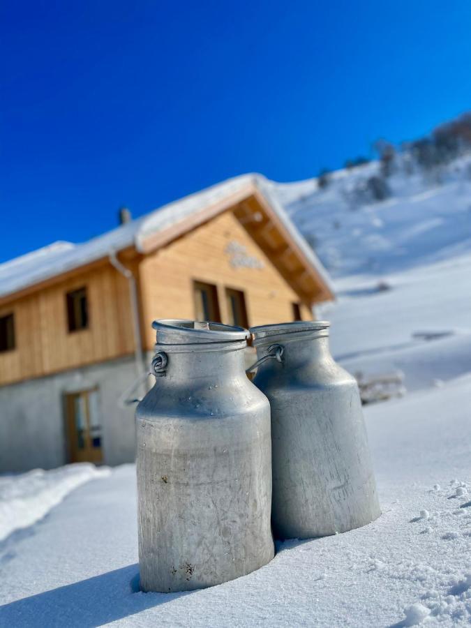 La Ferme Des Etroits Bed & Breakfast